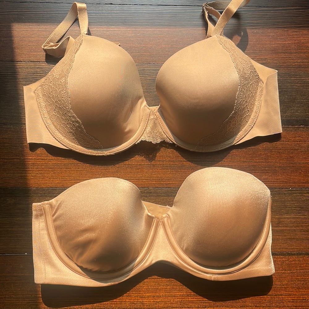 2 Vanishing Back Bras in Soft Tan 32C